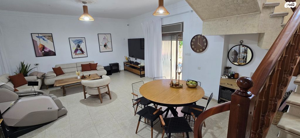 דו משפחתי, כנרית 8, צפון הכרם, עכו