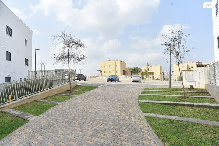 דירת גן, גדרה הצעירה, גדרה