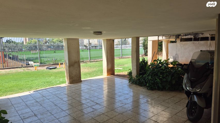 דירה, הנביאים 8, פתח תקווה