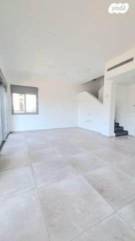 דופלקס, נווה גן, רמת השרון