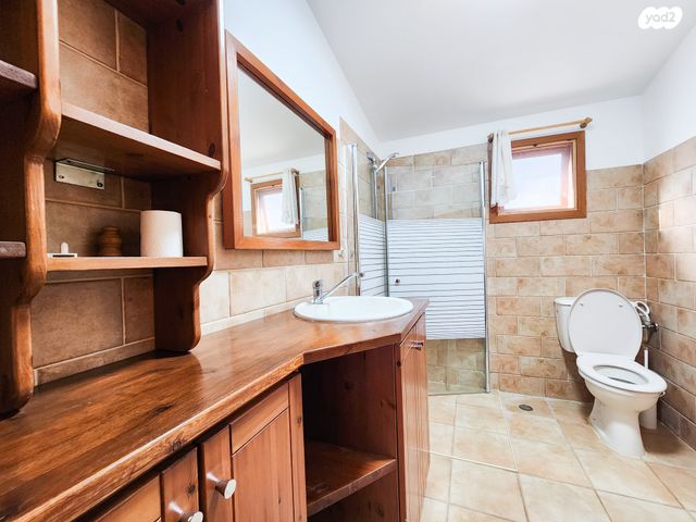 בית פרטי/ קוטג', גילון