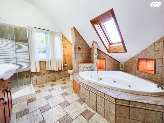 בית פרטי/ קוטג', גילון