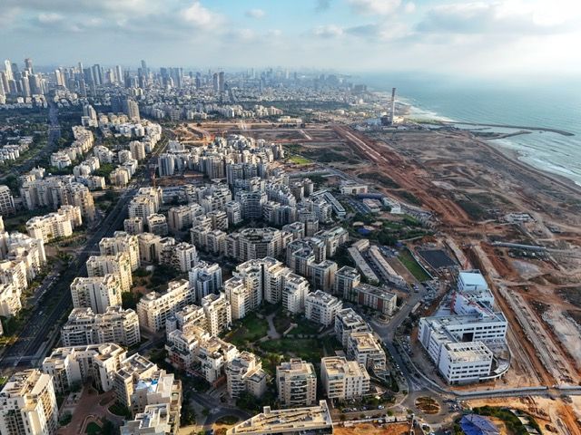 הגוש הגדול, רמת אביב החדשה, נופי ים