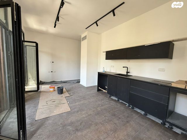 דירה, נחלת בנימין, תל אביב יפו