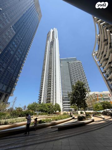 חנויות/ שטח מסחרי, אריאל שרון 6, סיטי, גבעתיים