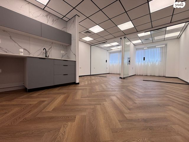 משרדים, התוכנה 4, עפולה