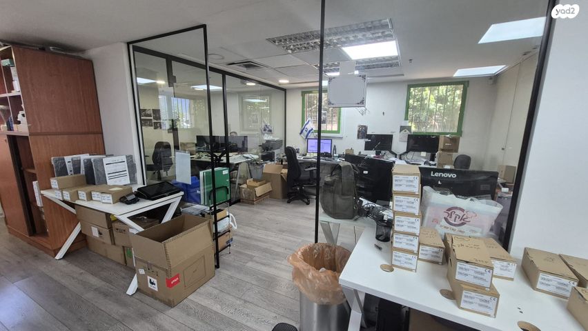 מבני תעשיה, אזור תעשיה א, חולון