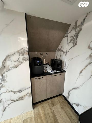 חנויות/ שטח מסחרי, מגדל העמק