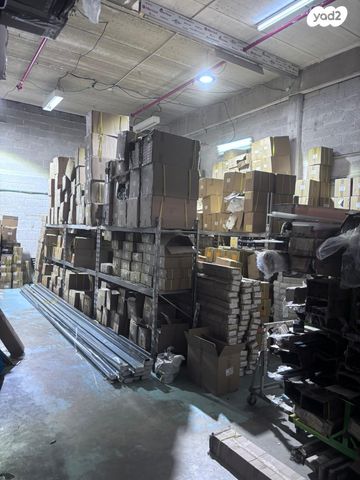 אולמות, פתח תקווה