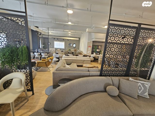 חנויות/ שטח מסחרי, שדרות אבא חושי, עספיא