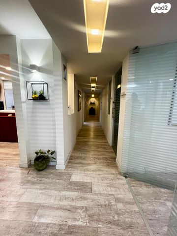 משרדים, ויצמן, כפר סבא