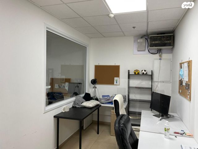 משרדים, לזרוב, ראשון לציון