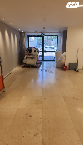 חנויות/ שטח מסחרי