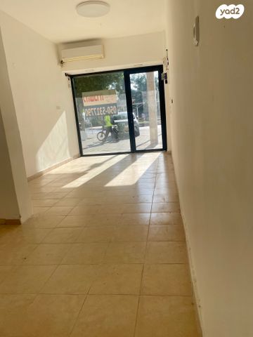 חנויות/ שטח מסחרי, בלפור 41, הגבול רוטשילד, בת ים