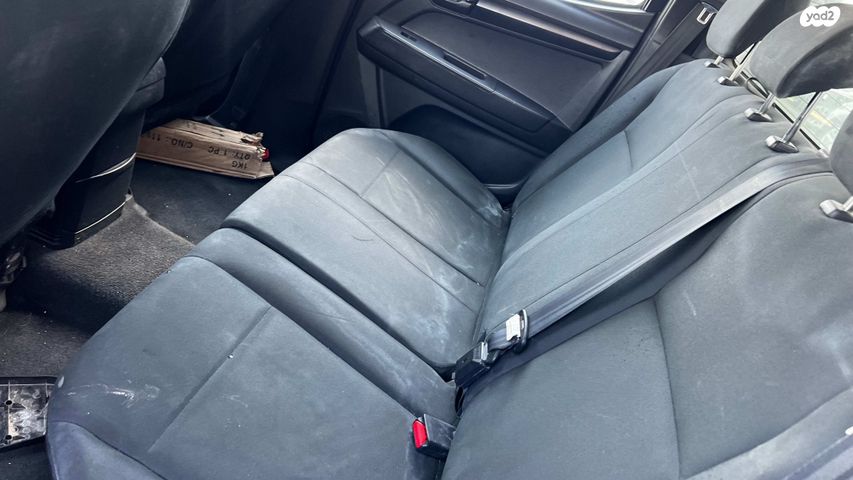 איסוזו די-מקס