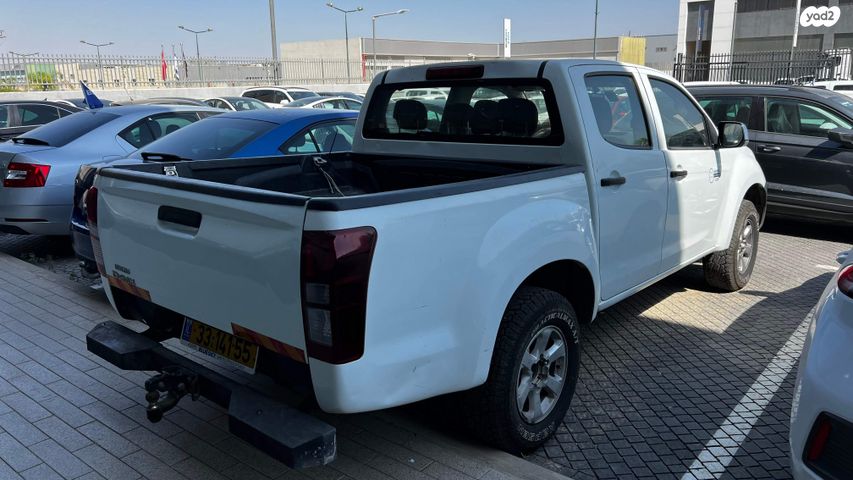 איסוזו די-מקס