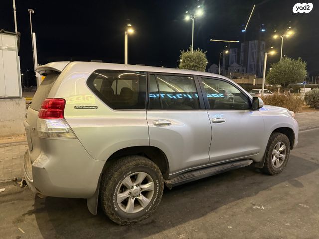 מודעת רכב טויוטה לנד קרוזר 2