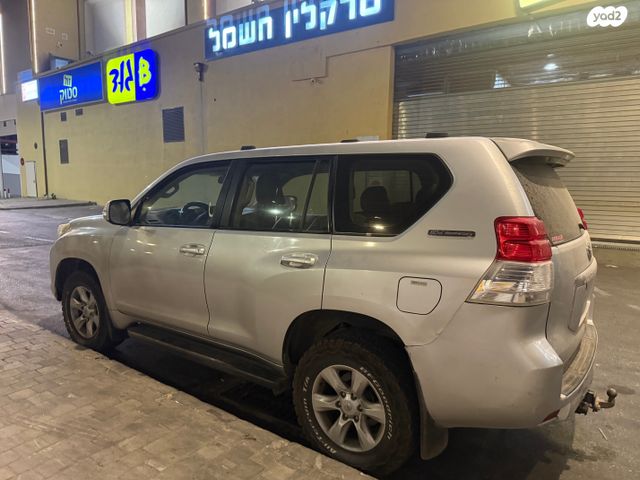 מודעת רכב טויוטה לנד קרוזר