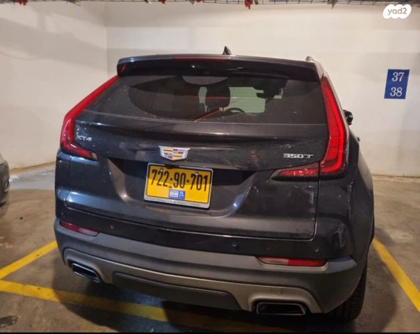 קאדילק XT4
