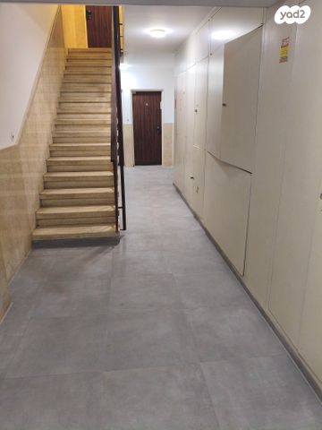 דירת גן, סלניקין 3, גני אביב, לוד