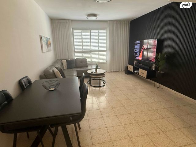 דירה, דרך הרים 215, המעיינות, שחמון, רובע 8, אילת