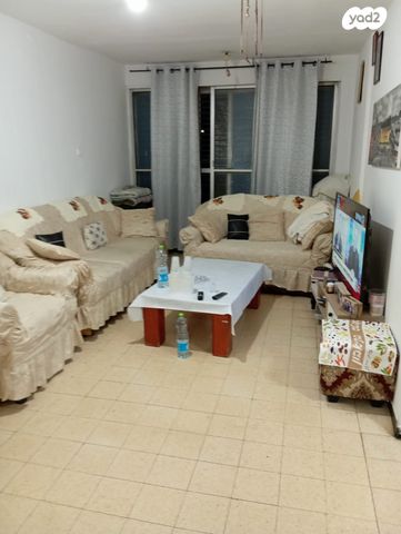 גיורא יוספטל 12