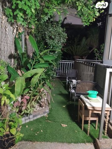 בית פרטי/ קוטג', כרמלי 12, רמת חן, רמת גן