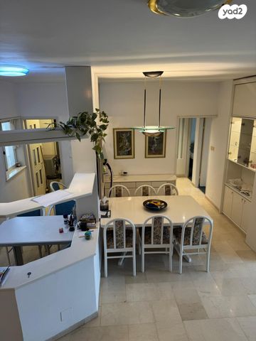 דירה, ראול ולנברג, רמת אשכול, חיפה