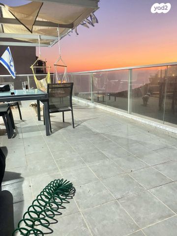 דירה, יוסף שכטר, אחוזה, חיפה