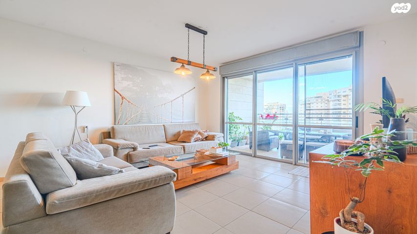 דירה, אברהם בלסברג, ברנע, אשקלון