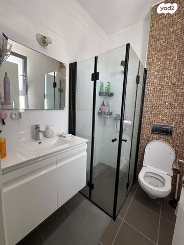 דירה, כצנלסון 2, הל"ה, גבעתיים