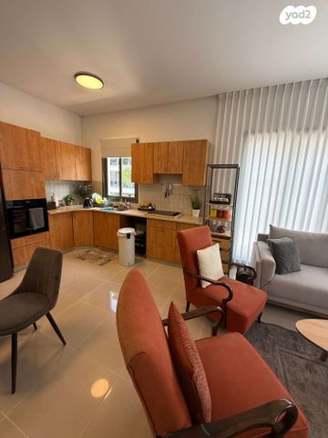 דירה, החי"ל 10, נגבה, רמת גן