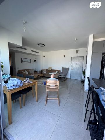 דירה, כצנלסון 2, הל"ה, גבעתיים