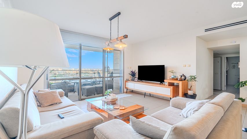 דירה, אברהם בלסברג, ברנע, אשקלון