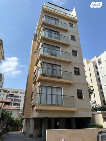 דירה, החי"ל 10, נגבה, רמת גן