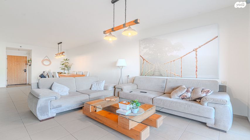 דירה, אברהם בלסברג, ברנע, אשקלון