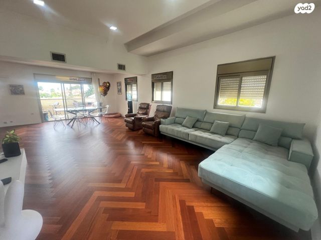 דירה, חניתה 3, שיכוני מזרחי, כפר סבא