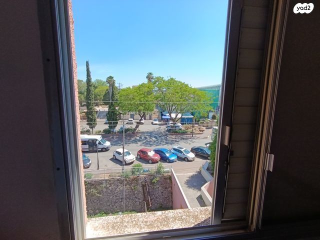 דירה, ז'בוטינסקי 430, שכונה ותיקה - מרכז העיר, מעלות תרשיחא