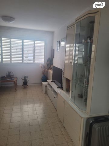 דירה, טרומפלדור, מרכז העיר, קרית אתא