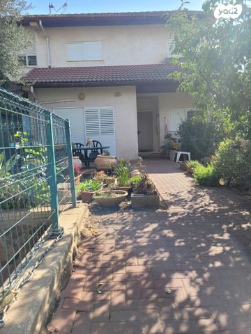 בית פרטי/ קוטג', צפת 21, בתרא, קצרין