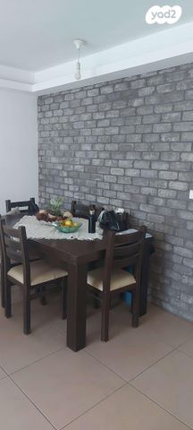 דירה, גינת אגוז 1, נווה גנים, פרדס חנה כרכור