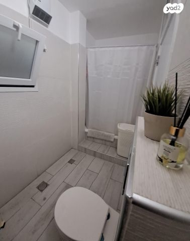 דירה, אריה בן אליעזר 6, נווה רם, שיכון מזרחי, רמת גן