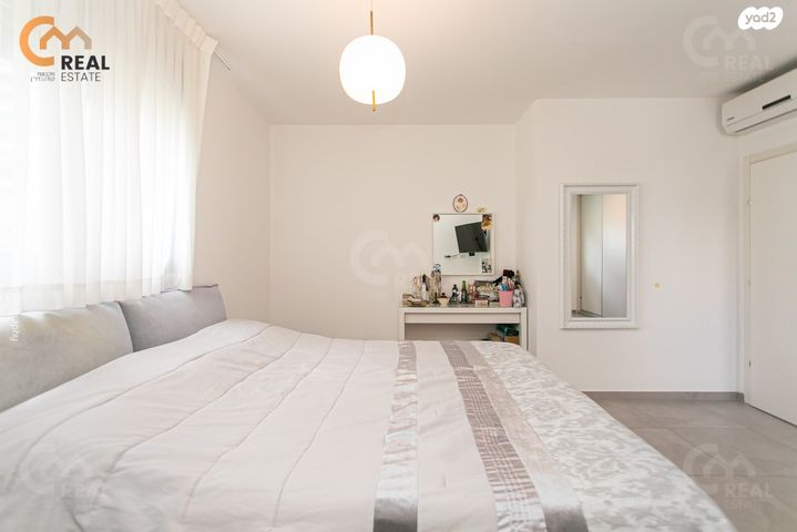 דירה, שדרות מנחם בגין, החותרים, טירת כרמל