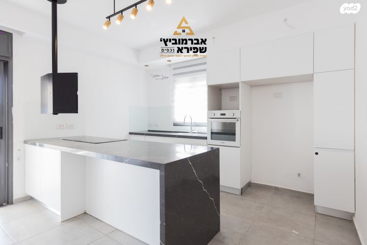 דירה, גפן 13, חריש