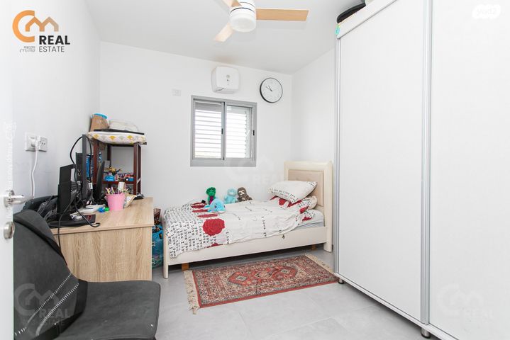 דירה, שדרות מנחם בגין, החותרים, טירת כרמל