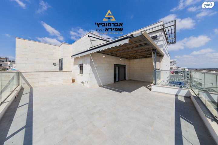 דירה, גפן 13, חריש