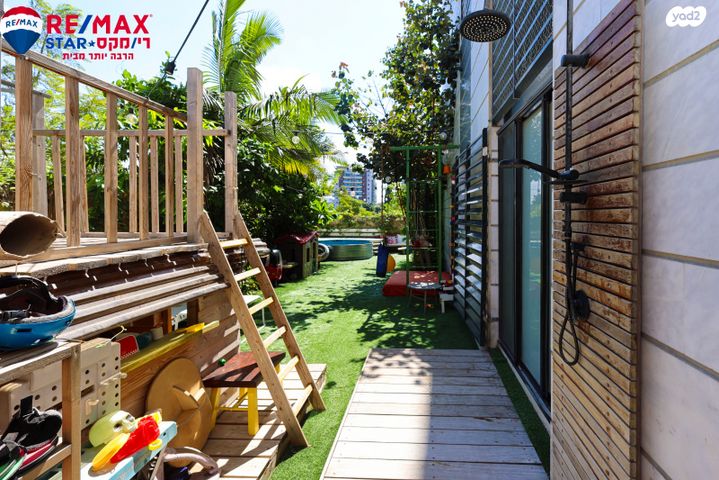 דירת גן, עמוס עוז, גליל ים (מתחם הכוכבים), הרצליה