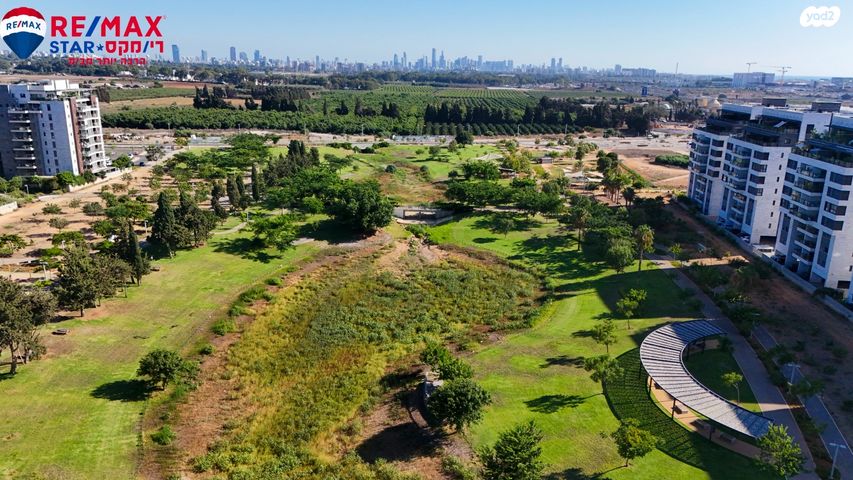 דירת גן, עמוס עוז, גליל ים (מתחם הכוכבים), הרצליה
