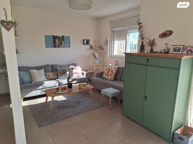 דופלקס, אלון שבות