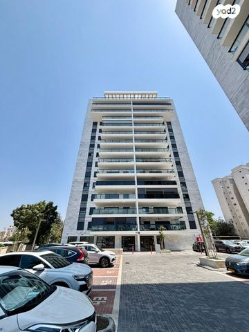 דירה, מנחם בגין, נווה גנים, קרית מוצקין